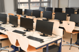 online vs classroom it courses
